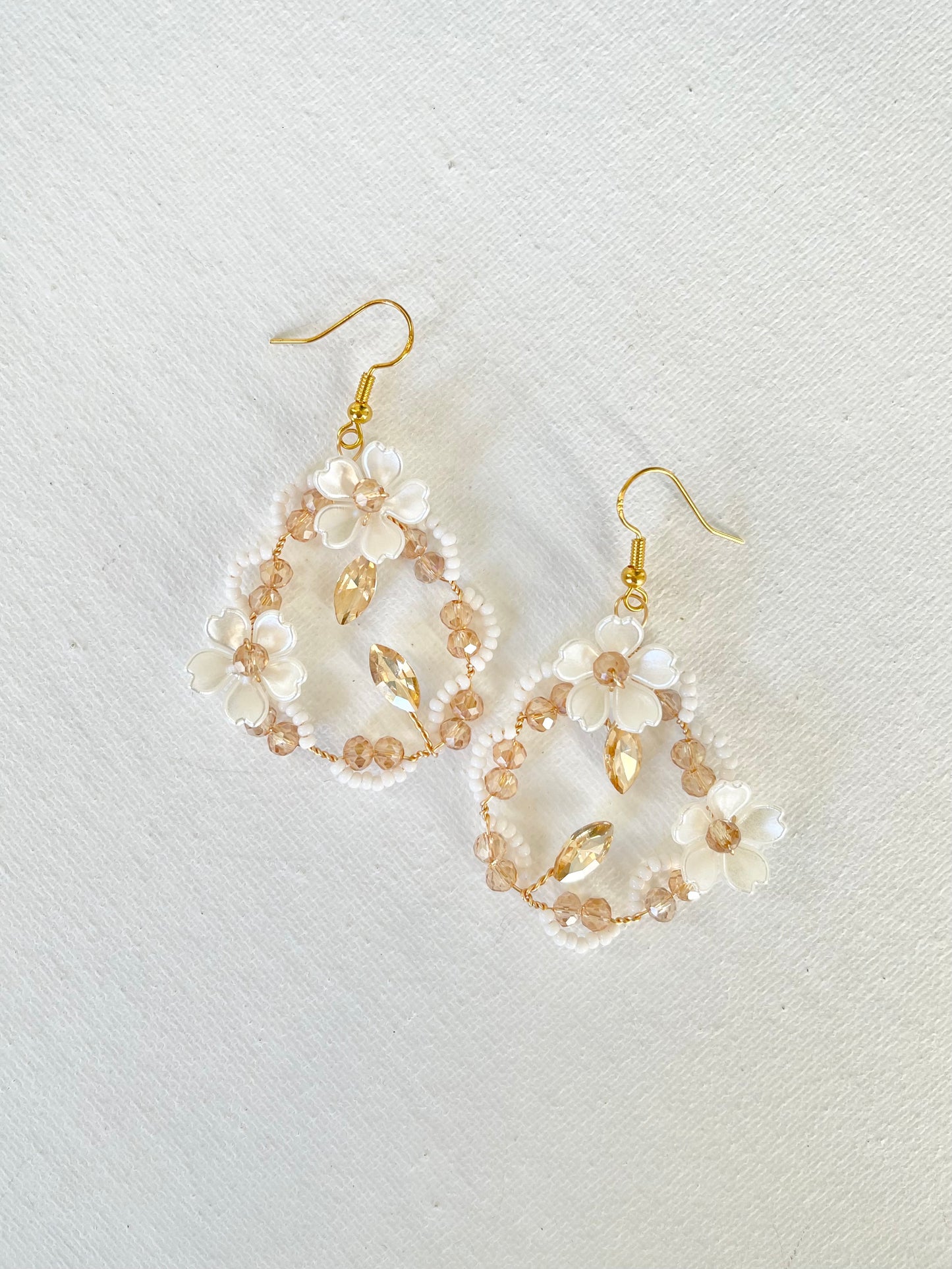 Floral gold earring