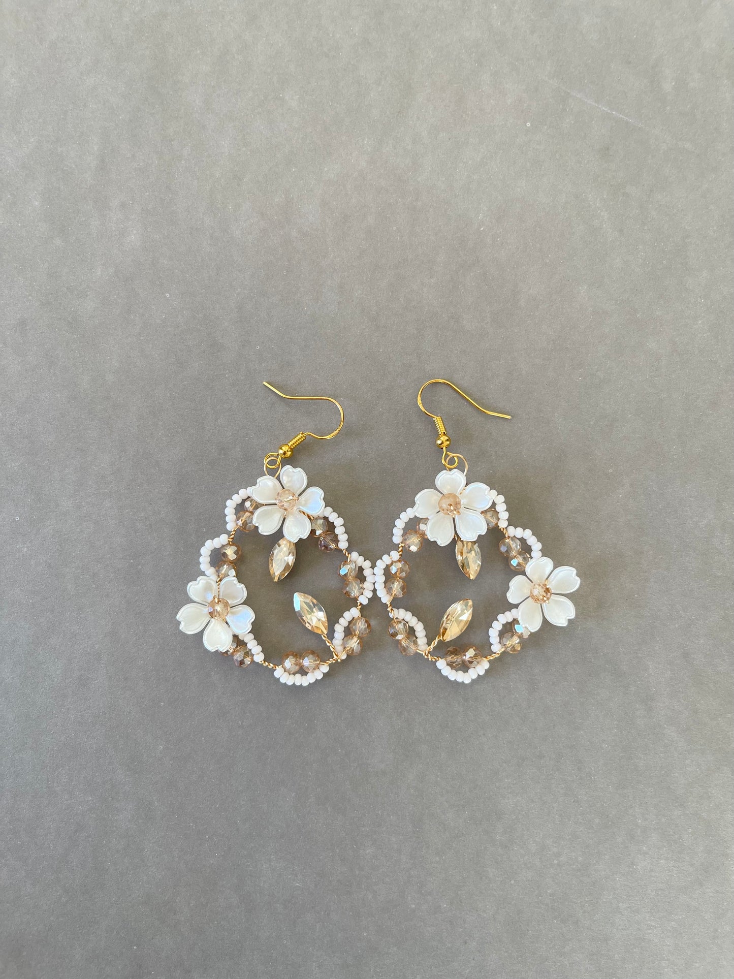 Floral gold earring