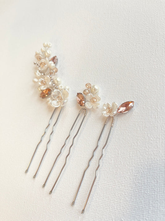 Floral bridal hairpin