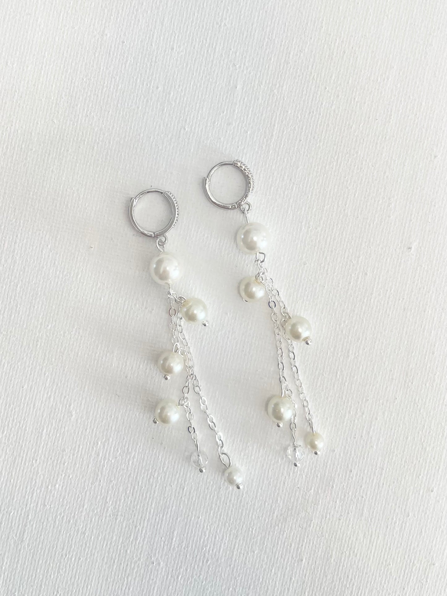 Pearls silvery earring